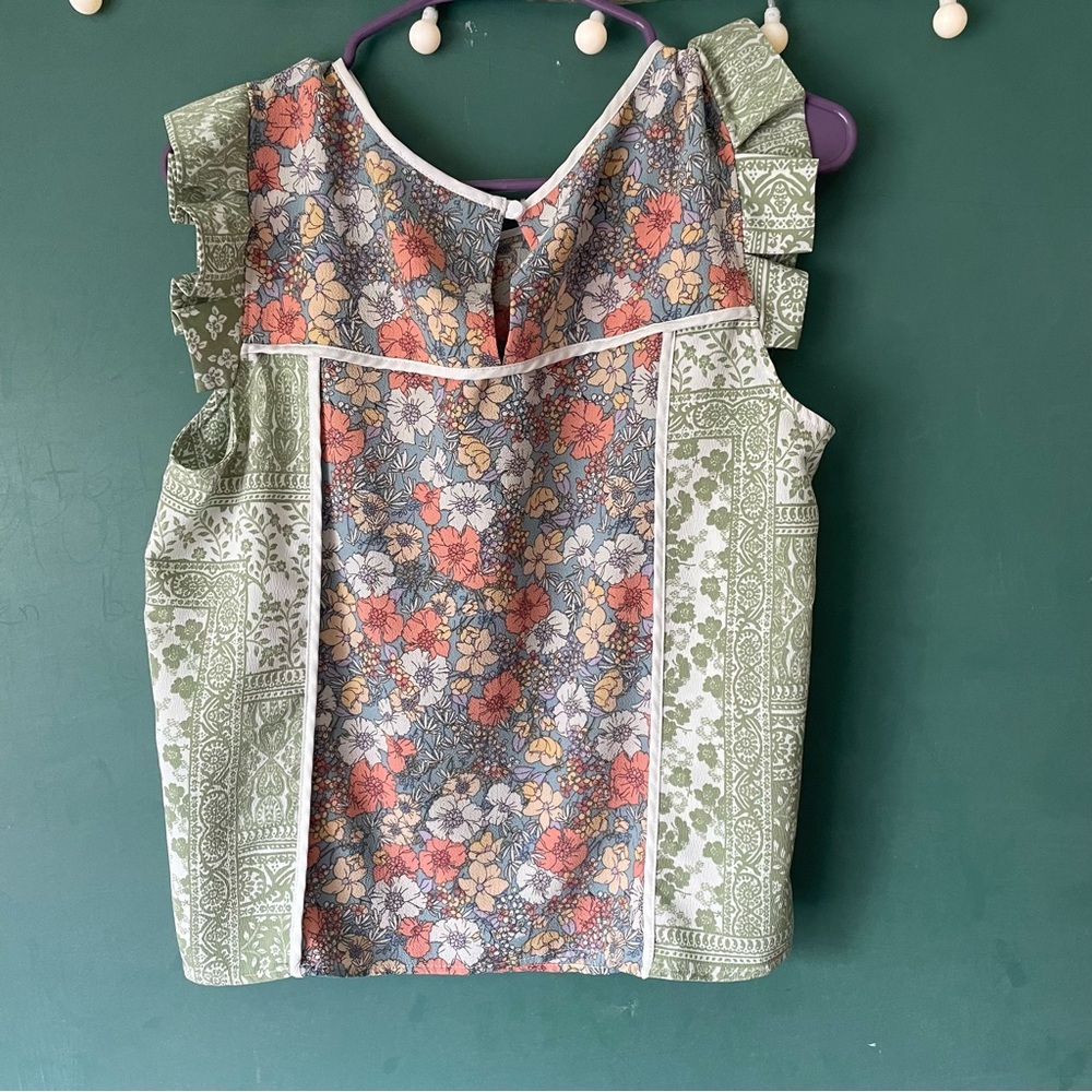 Adorable Monteau Shirt